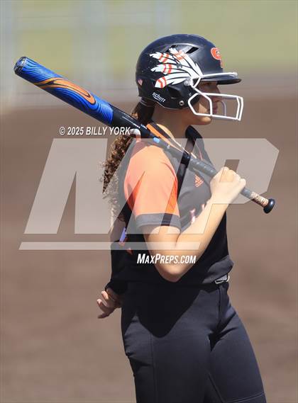 Thumbnail 3 in Grand Saline vs Mineola photogallery.