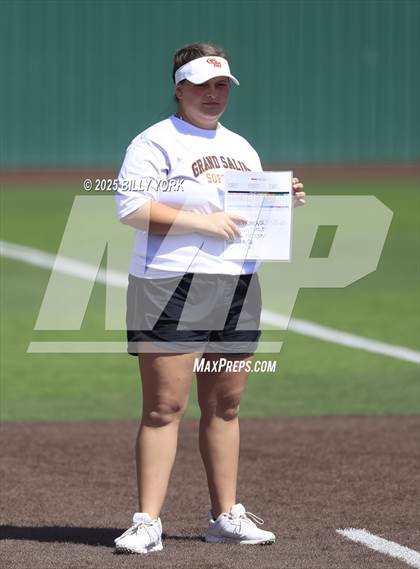 Thumbnail 2 in Grand Saline vs Mineola photogallery.