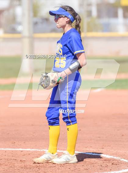 Thumbnail 2 in Fountain Valley vs. Mohave (Dave Kops Tournament of Champions) photogallery.
