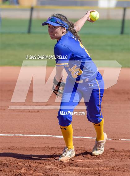 Thumbnail 2 in Fountain Valley vs. Mohave (Dave Kops Tournament of Champions) photogallery.