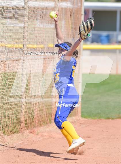 Thumbnail 2 in Fountain Valley vs. Mohave (Dave Kops Tournament of Champions) photogallery.