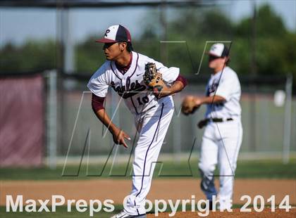 Thumbnail 3 in Lee [Robert E.] @ Rowlett (UIL 5A Bi-District Playoff) photogallery.