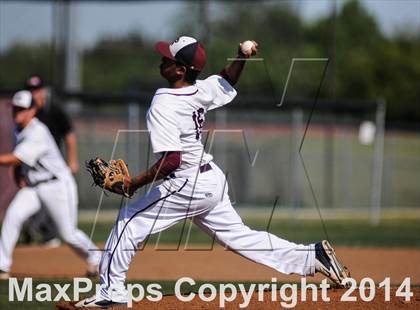 Thumbnail 2 in Lee [Robert E.] @ Rowlett (UIL 5A Bi-District Playoff) photogallery.