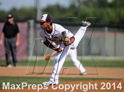 Thumbnail 3 in Lee [Robert E.] @ Rowlett (UIL 5A Bi-District Playoff) photogallery.