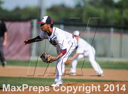 Thumbnail 3 in Lee [Robert E.] @ Rowlett (UIL 5A Bi-District Playoff) photogallery.