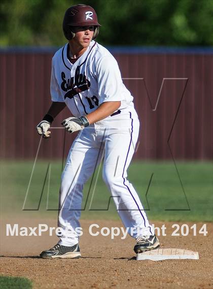 Thumbnail 3 in Lee [Robert E.] @ Rowlett (UIL 5A Bi-District Playoff) photogallery.