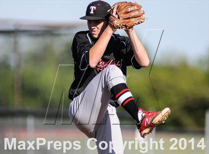 Thumbnail 1 in Lee [Robert E.] @ Rowlett (UIL 5A Bi-District Playoff) photogallery.