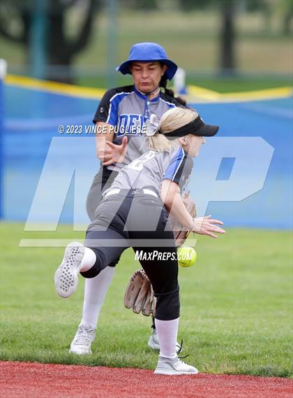 Thumbnail 3 in Walla Walla @ Snohomish (WIAA 3A Semi-Final) photogallery.