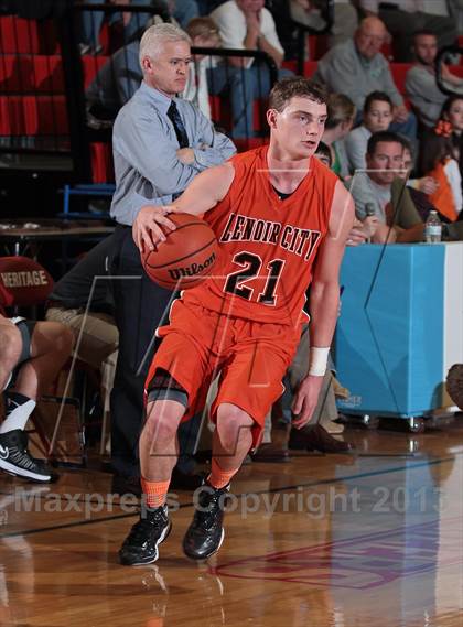 Thumbnail 3 in Lenoir City vs Farragut (D4AAA District Consolation) photogallery.