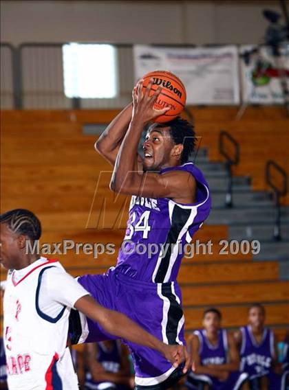 Thumbnail 1 in Humble vs West Monroe (McDonalds Texas Invitational) photogallery.