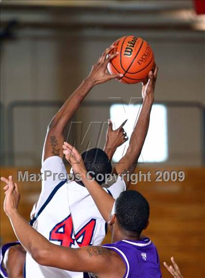 Thumbnail 3 in Humble vs West Monroe (McDonalds Texas Invitational) photogallery.