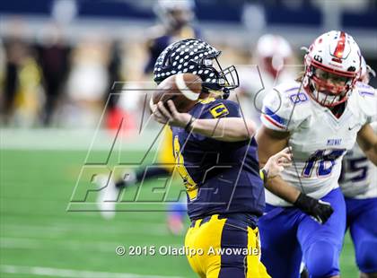 Thumbnail 3 in Midway vs. Highland Park (UIL 6A Region II Area Playoff) photogallery.