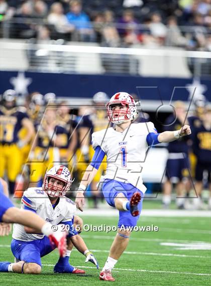 Thumbnail 3 in Midway vs. Highland Park (UIL 6A Region II Area Playoff) photogallery.