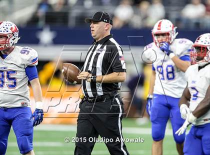 Thumbnail 1 in Midway vs. Highland Park (UIL 6A Region II Area Playoff) photogallery.