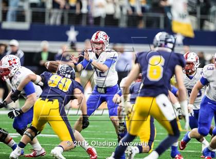 Thumbnail 3 in Midway vs. Highland Park (UIL 6A Region II Area Playoff) photogallery.
