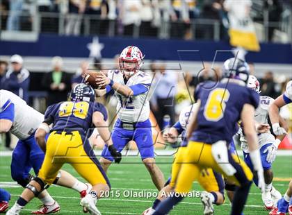 Thumbnail 1 in Midway vs. Highland Park (UIL 6A Region II Area Playoff) photogallery.