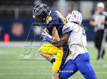 Thumbnail 2 in Midway vs. Highland Park (UIL 6A Region II Area Playoff) photogallery.