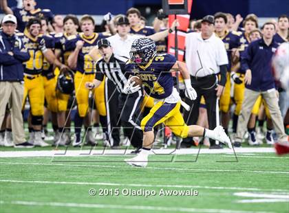 Thumbnail 2 in Midway vs. Highland Park (UIL 6A Region II Area Playoff) photogallery.