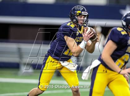 Thumbnail 1 in Midway vs. Highland Park (UIL 6A Region II Area Playoff) photogallery.