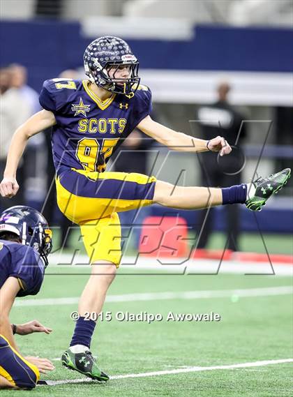 Thumbnail 2 in Midway vs. Highland Park (UIL 6A Region II Area Playoff) photogallery.