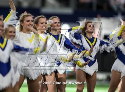 Thumbnail 3 in Midway vs. Highland Park (UIL 6A Region II Area Playoff) photogallery.