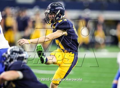 Thumbnail 3 in Midway vs. Highland Park (UIL 6A Region II Area Playoff) photogallery.