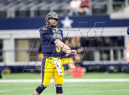 Thumbnail 2 in Midway vs. Highland Park (UIL 6A Region II Area Playoff) photogallery.