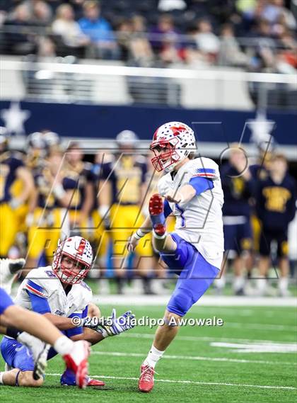 Thumbnail 1 in Midway vs. Highland Park (UIL 6A Region II Area Playoff) photogallery.