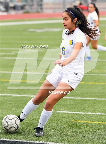 Thumbnail 1 in Sahuarita vs. Gilbert Christian (AIA 3A State Final) photogallery.