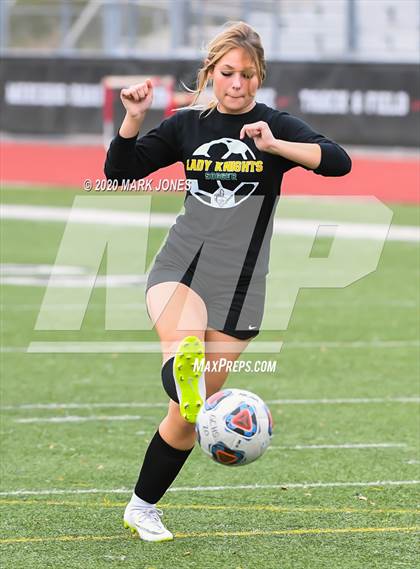 Thumbnail 2 in Sahuarita vs. Gilbert Christian (AIA 3A State Final) photogallery.
