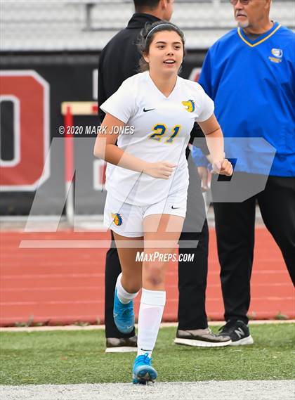 Thumbnail 2 in Sahuarita vs. Gilbert Christian (AIA 3A State Final) photogallery.
