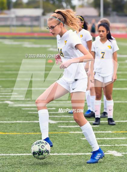 Thumbnail 3 in Sahuarita vs. Gilbert Christian (AIA 3A State Final) photogallery.