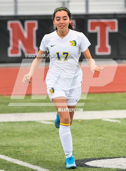 Thumbnail 1 in Sahuarita vs. Gilbert Christian (AIA 3A State Final) photogallery.