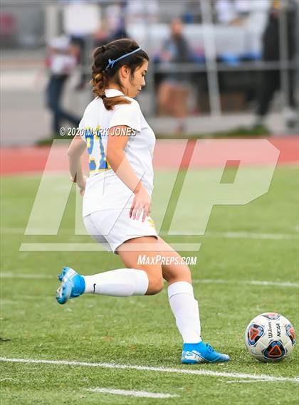 Thumbnail 2 in Sahuarita vs. Gilbert Christian (AIA 3A State Final) photogallery.