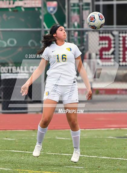 Thumbnail 2 in Sahuarita vs. Gilbert Christian (AIA 3A State Final) photogallery.