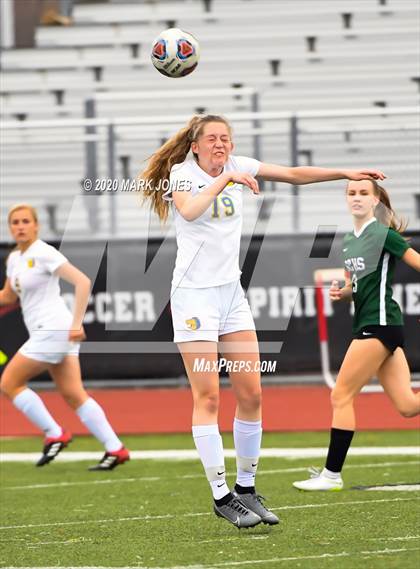 Thumbnail 2 in Sahuarita vs. Gilbert Christian (AIA 3A State Final) photogallery.