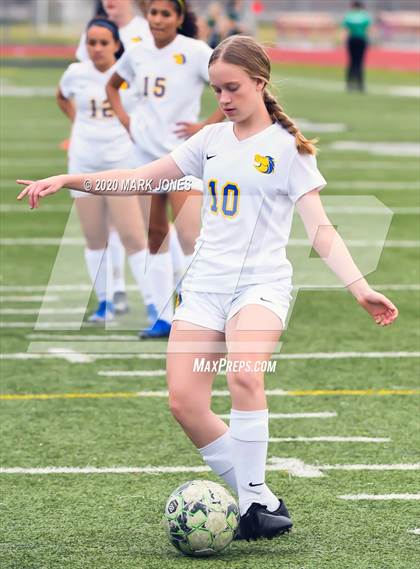 Thumbnail 1 in Sahuarita vs. Gilbert Christian (AIA 3A State Final) photogallery.