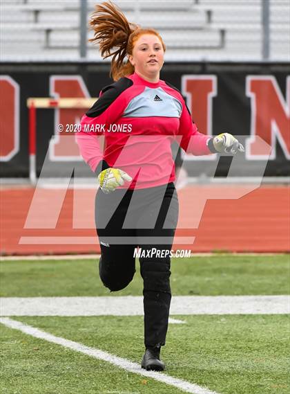 Thumbnail 1 in Sahuarita vs. Gilbert Christian (AIA 3A State Final) photogallery.