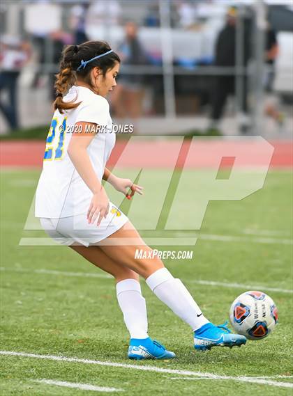 Thumbnail 3 in Sahuarita vs. Gilbert Christian (AIA 3A State Final) photogallery.