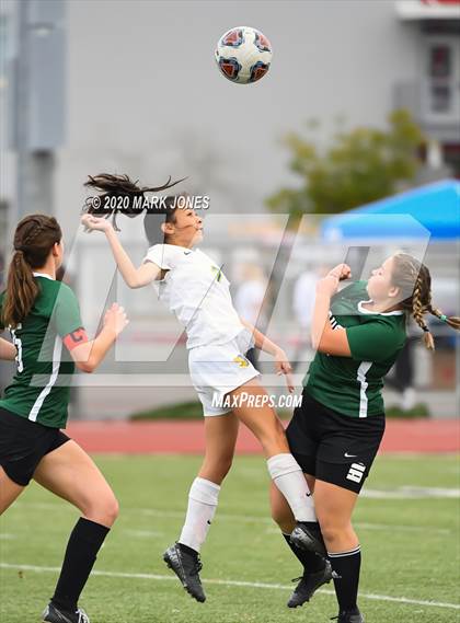 Thumbnail 1 in Sahuarita vs. Gilbert Christian (AIA 3A State Final) photogallery.