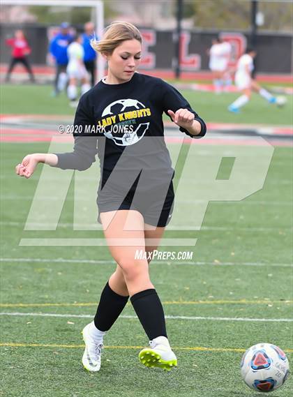 Thumbnail 2 in Sahuarita vs. Gilbert Christian (AIA 3A State Final) photogallery.