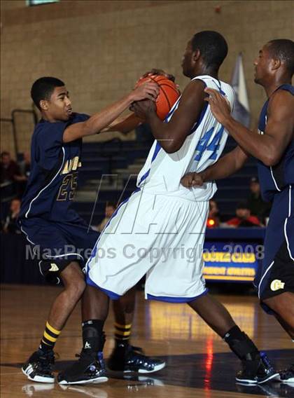 Thumbnail 3 in Campbell Hall vs O'Connell (Mission Prep Christmas Classic)  photogallery.