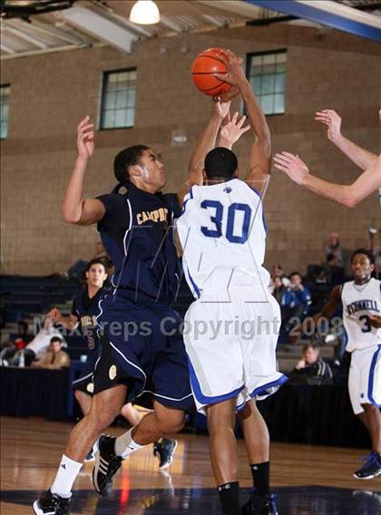 Thumbnail 3 in Campbell Hall vs O'Connell (Mission Prep Christmas Classic)  photogallery.