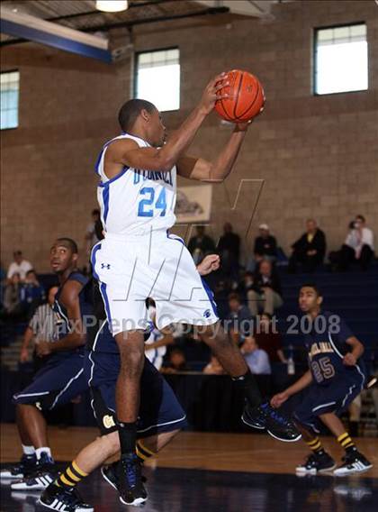 Thumbnail 3 in Campbell Hall vs O'Connell (Mission Prep Christmas Classic)  photogallery.