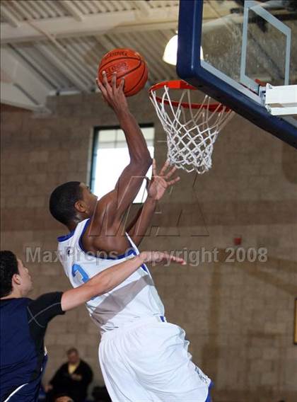 Thumbnail 2 in Campbell Hall vs O'Connell (Mission Prep Christmas Classic)  photogallery.