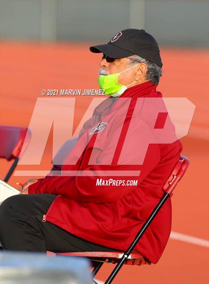 Thumbnail 2 in Royal vs Simi Valley photogallery.