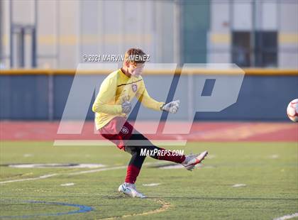 Thumbnail 2 in Royal vs Simi Valley photogallery.