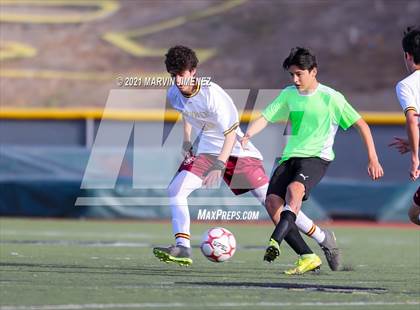 Thumbnail 2 in Royal vs Simi Valley photogallery.