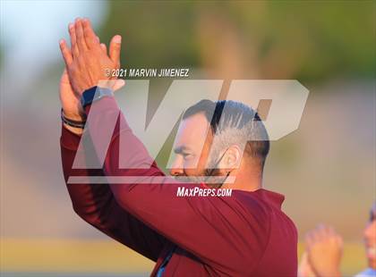 Thumbnail 3 in Royal vs Simi Valley photogallery.