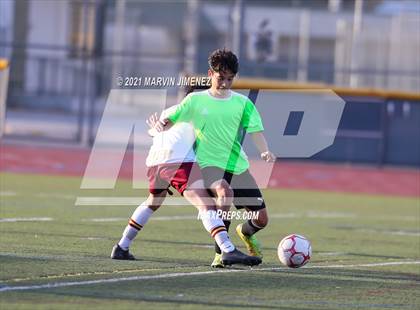 Thumbnail 2 in Royal vs Simi Valley photogallery.